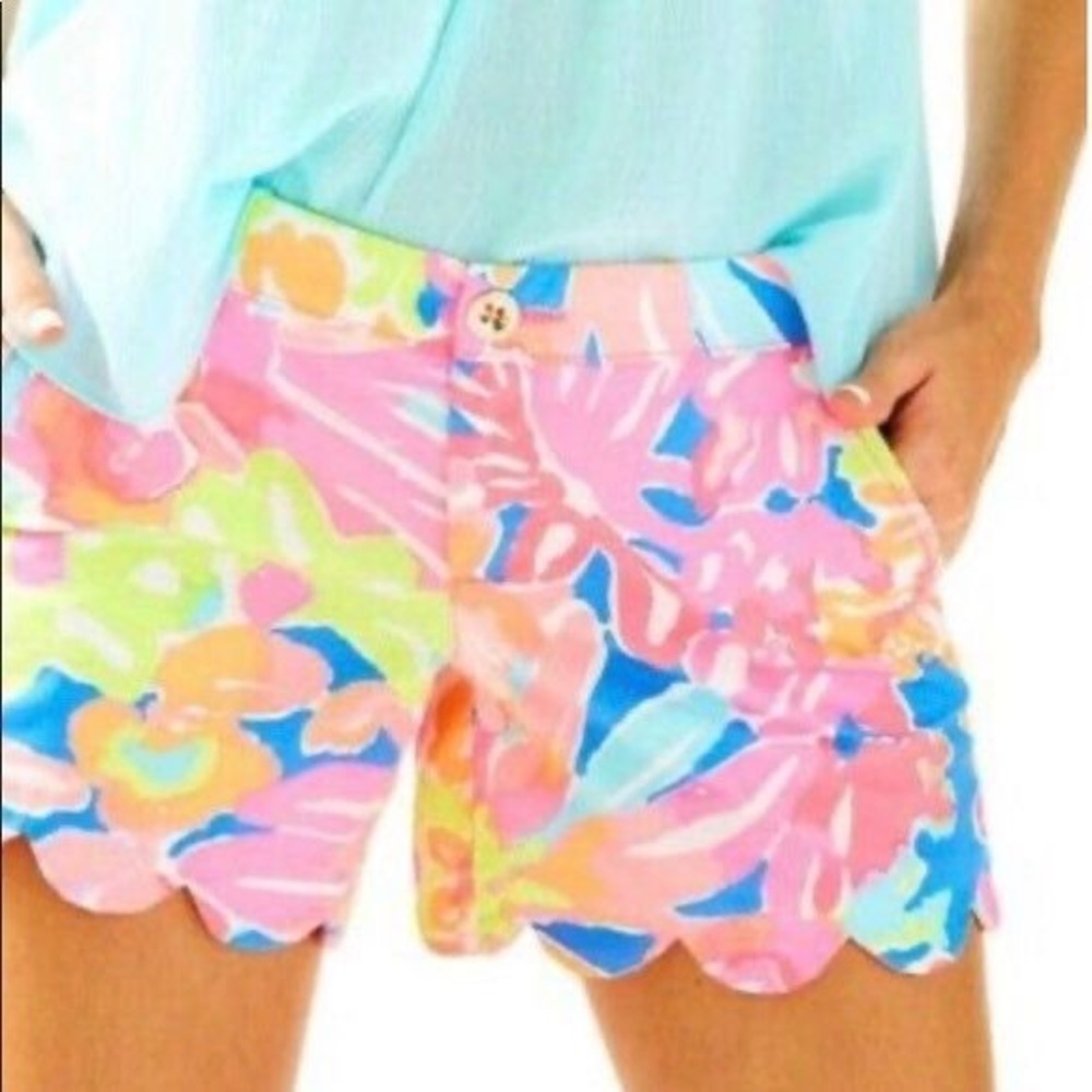 LILLY PULITZER BUTTERCUP SCALLOP HEM SHORTS